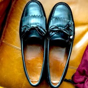 Men’s dress shoes